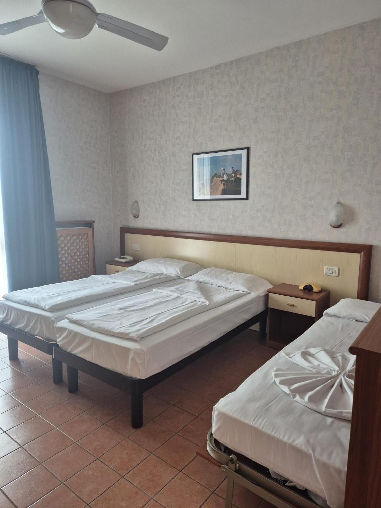 Hotel Florida 리몬네술가르다 외부 사진