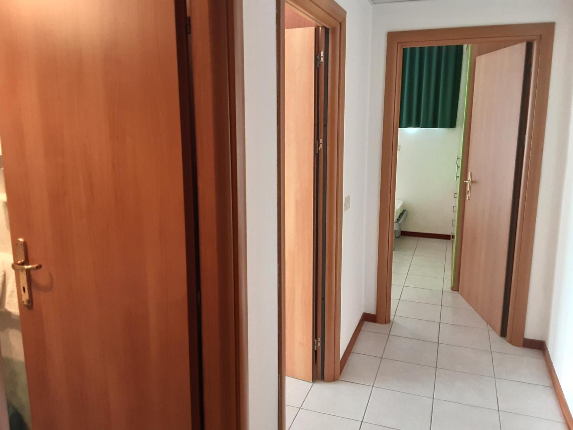 Hotel Florida 리몬네술가르다 외부 사진